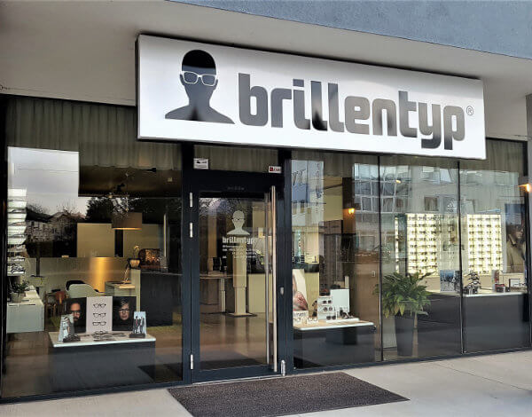 Brillentyp-Team
